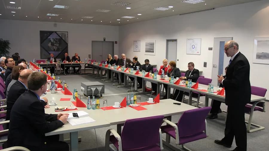 Diplomaten in Hanau